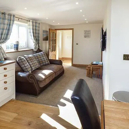 Dom wakacyjny Snowdrop Cottage, *